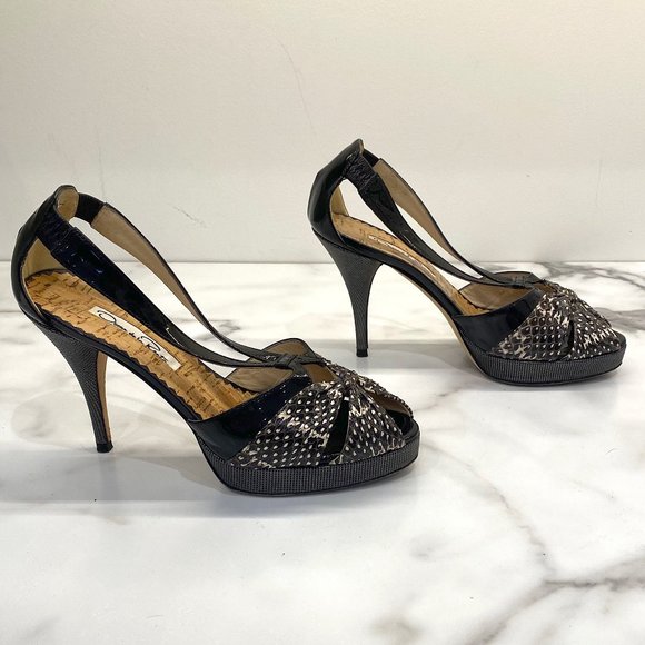 Vintage Oscar de la Renta black patent platform pumps - Picture 3 of 13